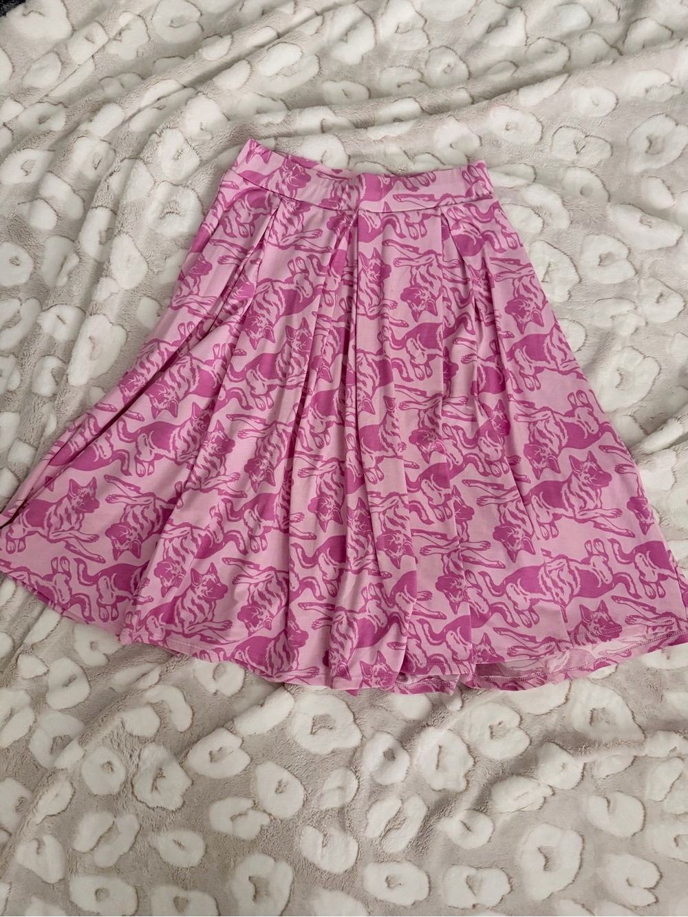 LuLaRoe Pink German Shepherd Circle Skirt H35